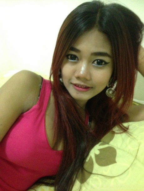 thailändsk milf vackra nakenbilder foto