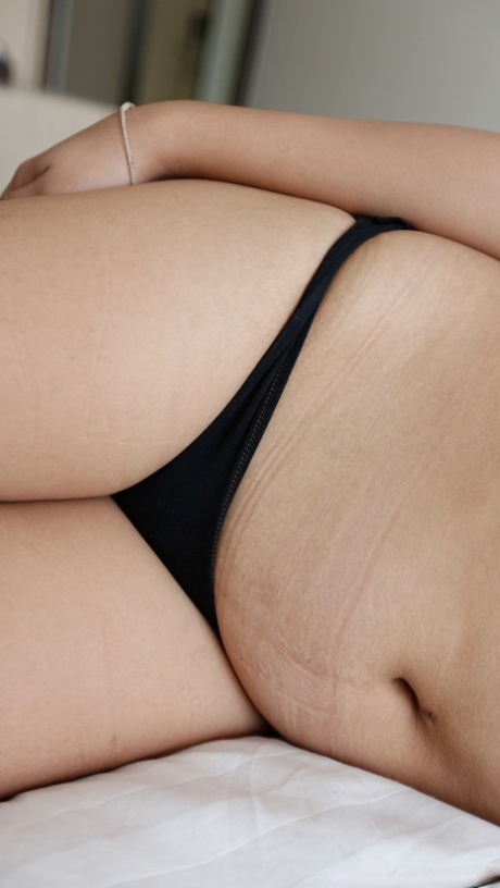 thick amateur erotic pic