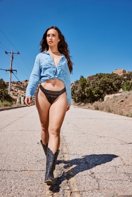 Kelsi Monroe pornstar nice archive