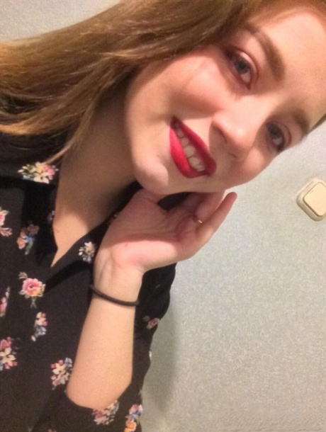 amateur teen selfie beautiful xxx photo