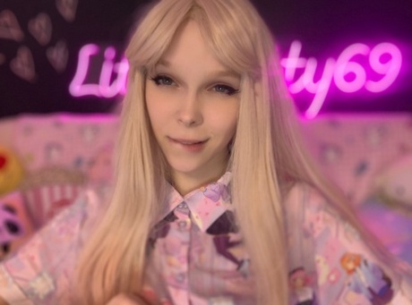 Fカップのおっぱい ポルノ ギャラリー