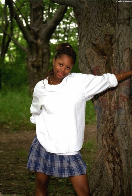 ebony skirt art naked picture