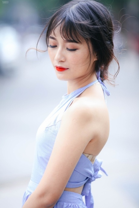 亚洲服饰 藝術色情 照片