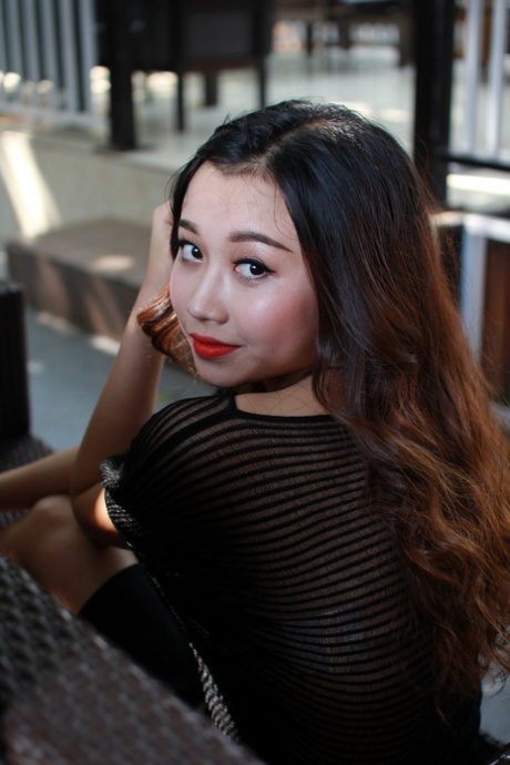 中国青少年 美麗的 畫廊