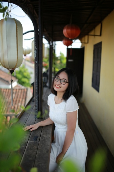 asian skirt top pic
