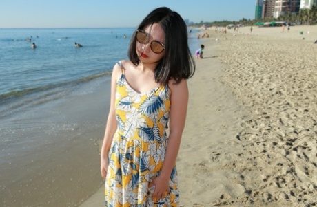 asiatisk strand topp eksklusiv foton