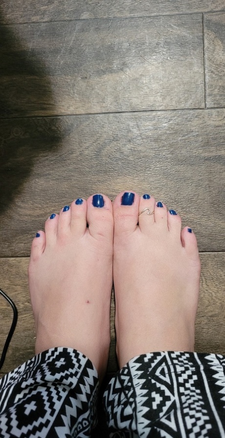 toes art nude pic