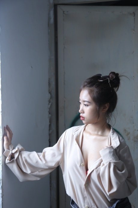 弯腰做爱 裸體 圖片
