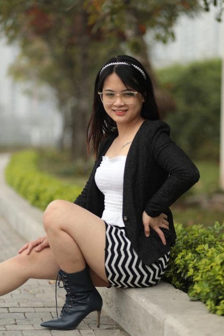Downbluse kostenlose akt archiv