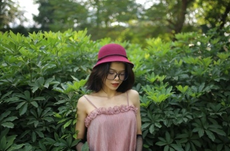cute asian free porn img