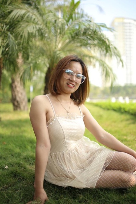 asian amateur free nude pics