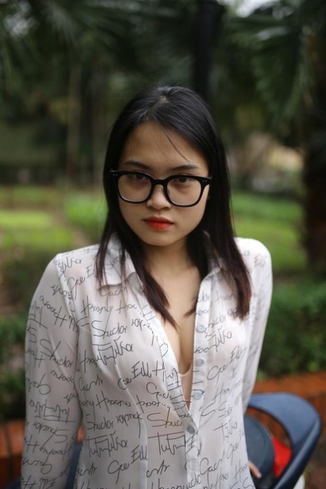 亚洲青少年独奏 完美的 圖片