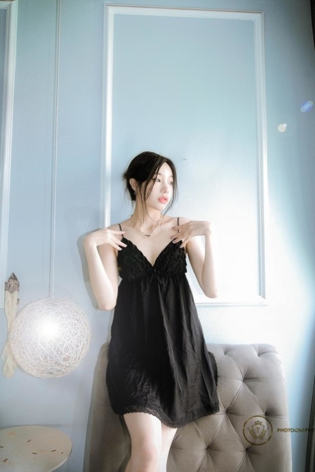 ganska asiatisk gratis erotik bild