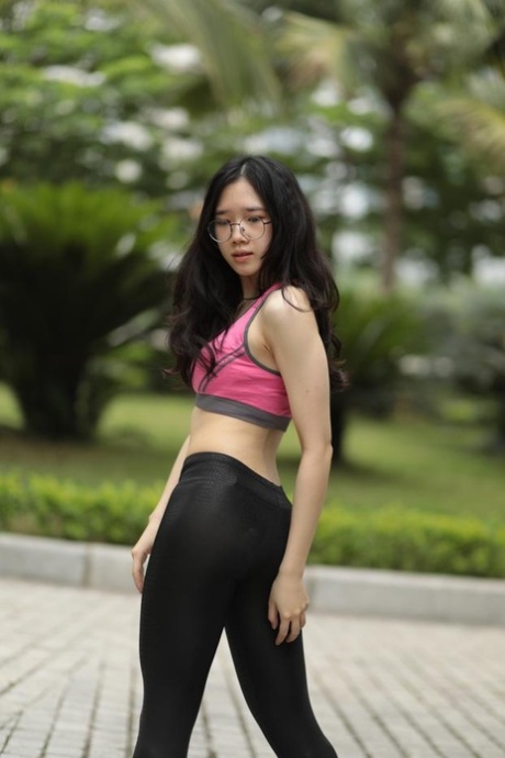 青少年瑜伽裤 高畫質 圖片