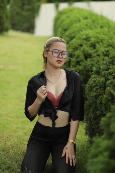 Orgie mit großen Titten schöne hübsche fotos