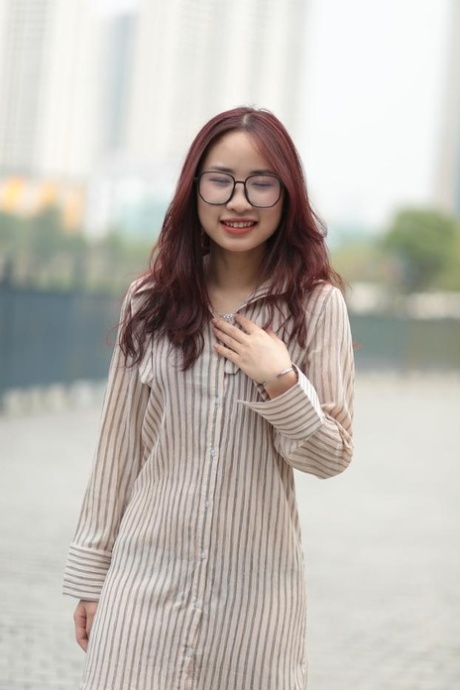 亚洲服饰 美麗的色情 圖片
