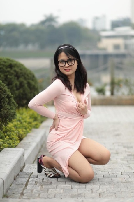 asian glasses art nude photos