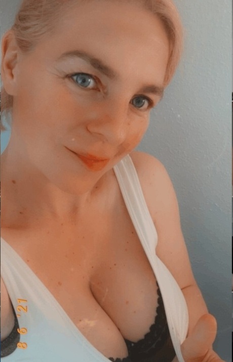selfie di milf nudi caldi fotografie