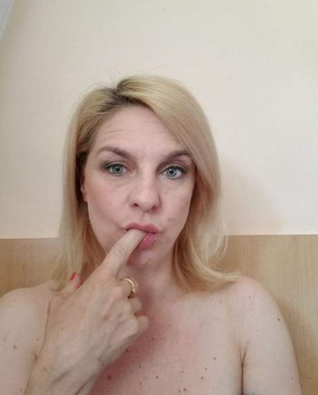 mollige Milf exklusive hd fotos