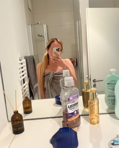 mirror selfie hot sexy galleries