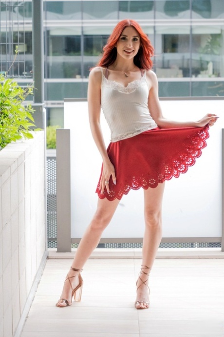 赤毛の主観 セクシーヌード 写真