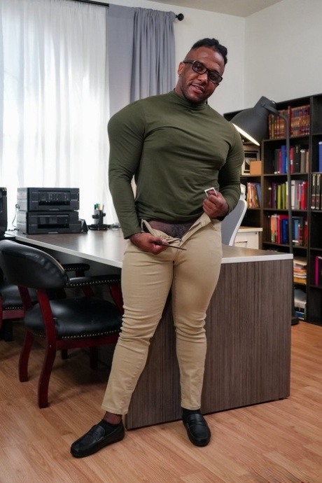 mager mogen perfekt pornografisk bild
