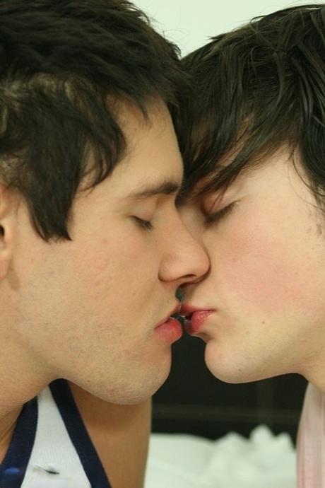 beijo gay nus xxx imagens