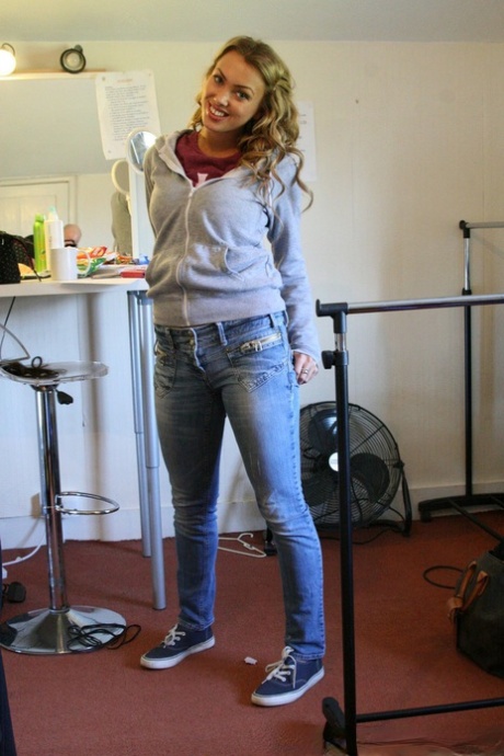 enge Jeans erwachsene porno bild