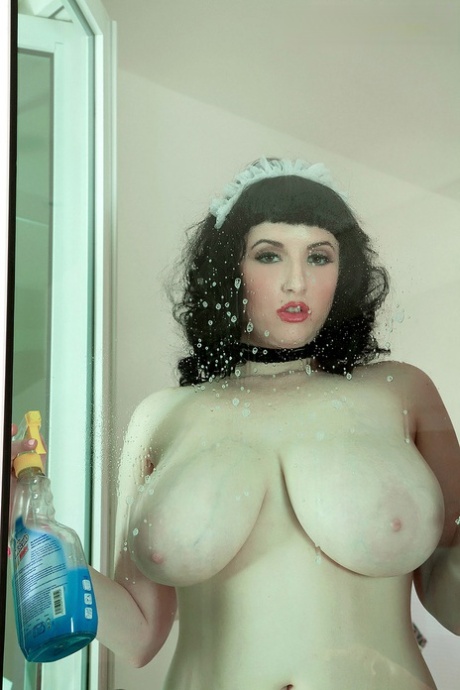 Jenna Valentine nude actress gallery