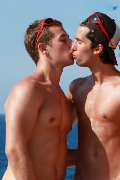 homo kussen heet beste foto's