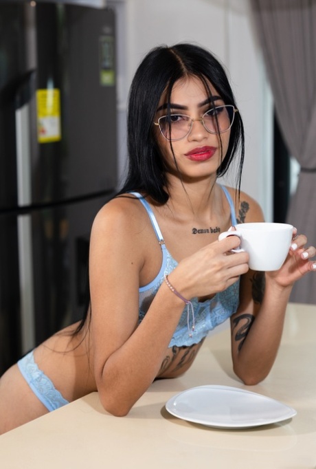 piccola latina xxx gratis collezione