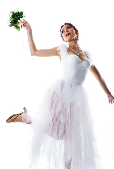 bride art nude archive
