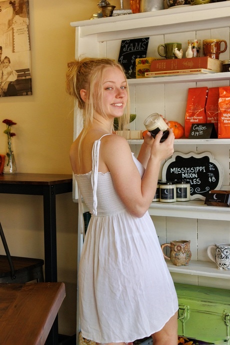 lille blondine bedste erotiske billede