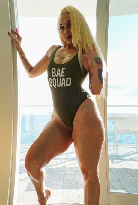 curvy blonde milf beautiful naked galleries