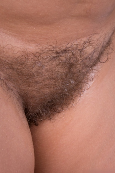 Sperma auf haarige Muschi erotische bilder