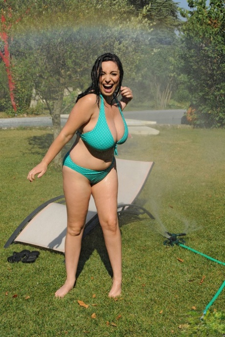 dunkle Brustwarzen porno schöne fotos