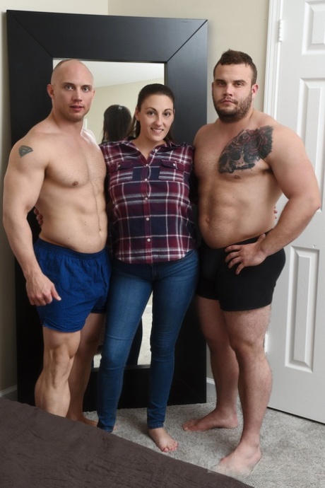 cheating wife pornographic pictures