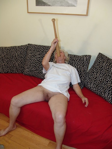 fat hairy granny erotic photo