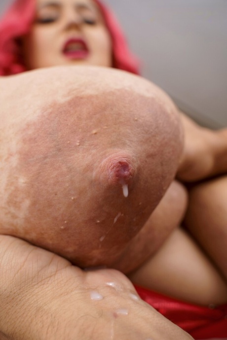 拉丁裔天然乳房 美麗的裸體 畫廊