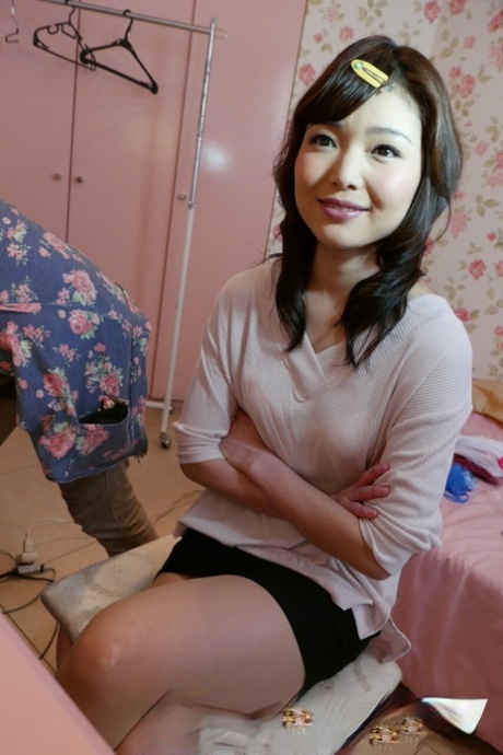 跪下 美麗的色情 畫廊