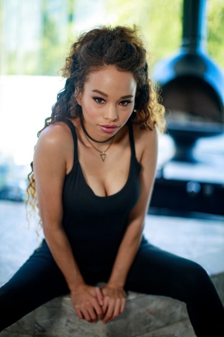 curly hair teen pornos picture