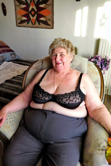 vecchia nonna grassa sesso migliore immagine
