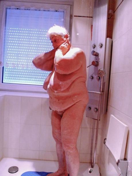 dikke oma porno verzameling