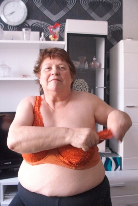 mamie seins naturels hd gratuit archive