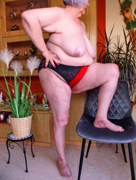 Oma mit dicken Titten hübsche top bilder