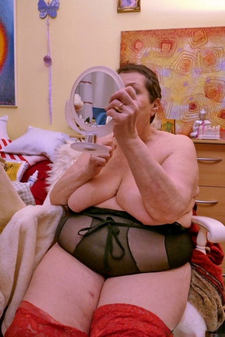 old fat granny top img