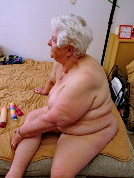 vecchia nonna grassa sesso perfetto img