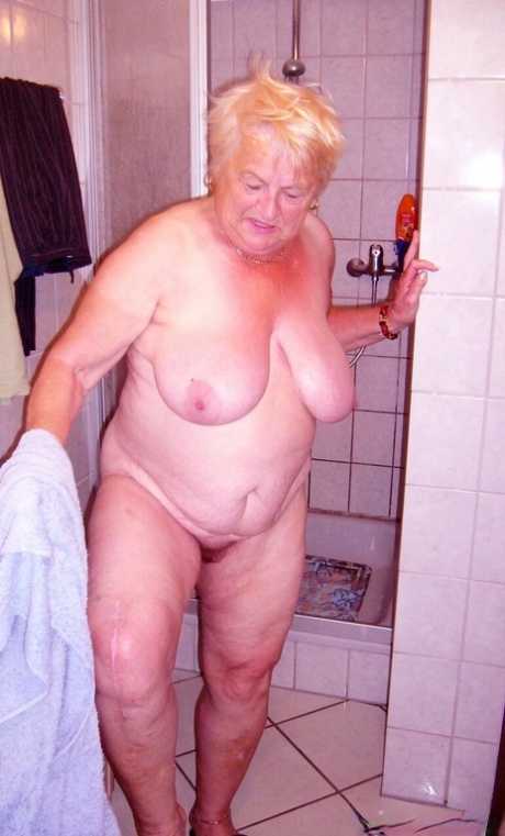 bedstemor hængende bryster top sexet Foto