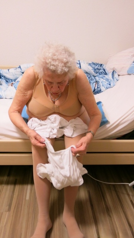 avó muito velha sexo erótico fotos
