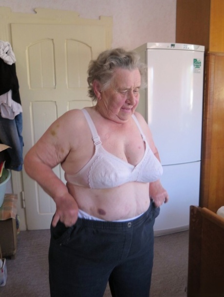 feit bestemor eksklusiv porno bilde